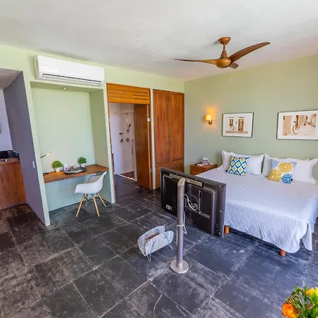 Suites At Sapphire Ocean Club Puerto Vallarta Exterior photo